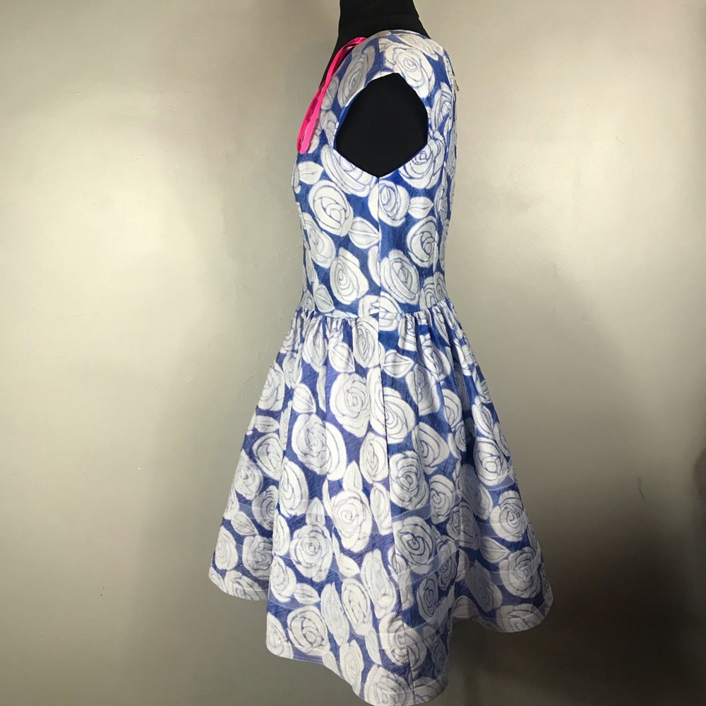 Betsey Johnson Puffy Flare Dress Size 4 - Picture 2 of 6